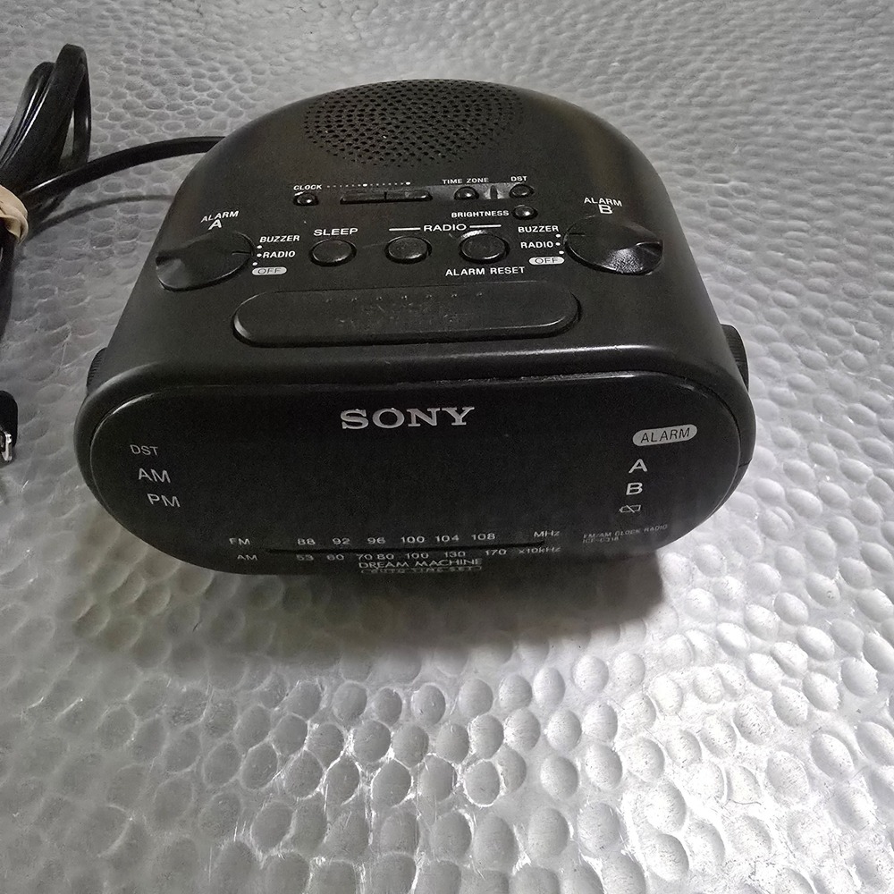Sony Dream Machine ICF-C318 Dual Alarm Clock AM FM Radio Black Digital LED Displ